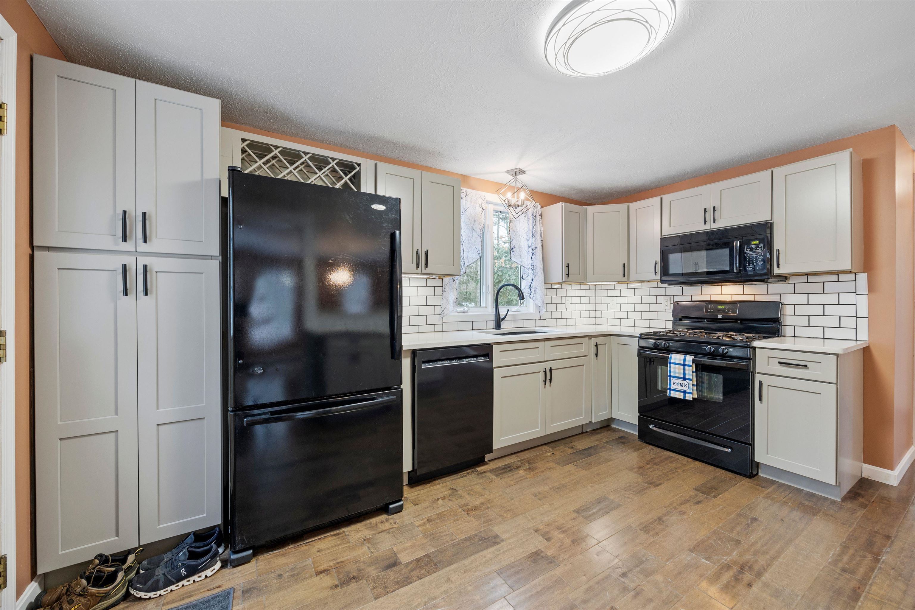 3 Weir Road Boscawen, NH 03303 - Photo 8 of 40