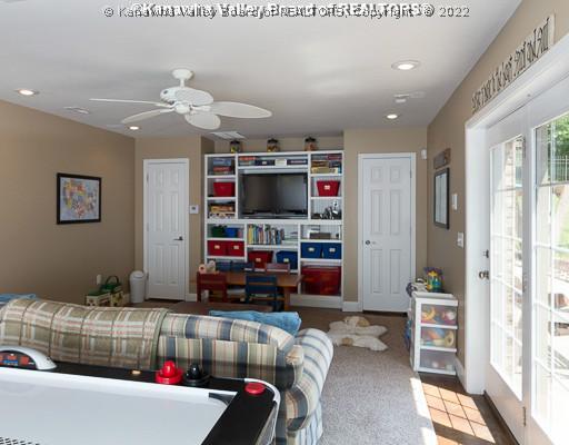 1048 Crestmont Road Hurricane, WV 25526 - Photo 13 of 16 Den/Family/Great Room.