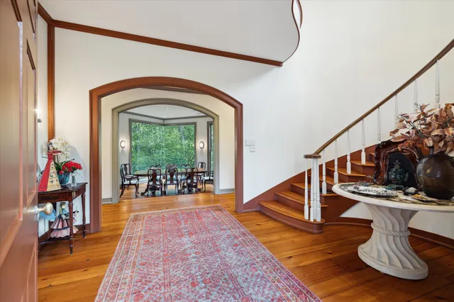 a view of entryway and workspace