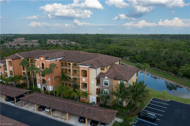 a view of a city in front of house