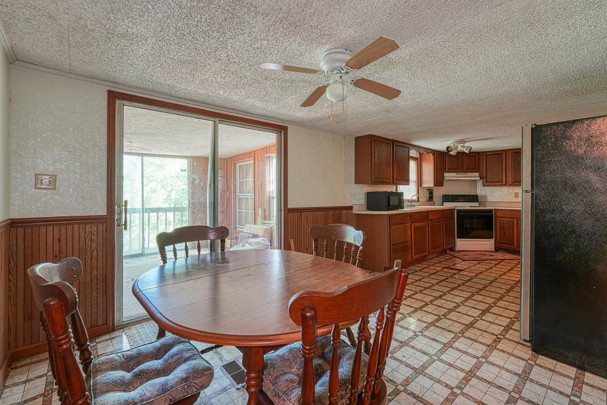 2230 Old Hills Bridge Road Enoree, SC 29335 - Photo 11 of 35