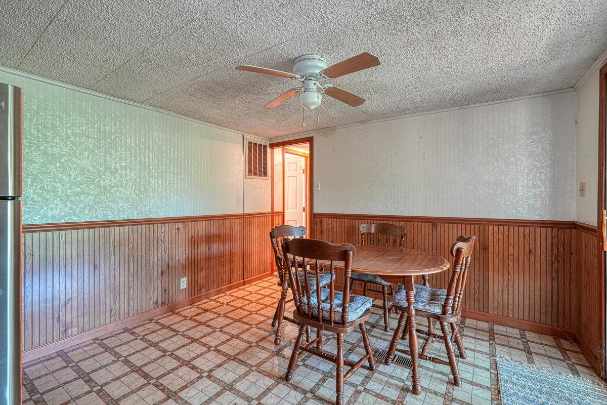 2230 Old Hills Bridge Road Enoree, SC 29335 - Photo 10 of 35