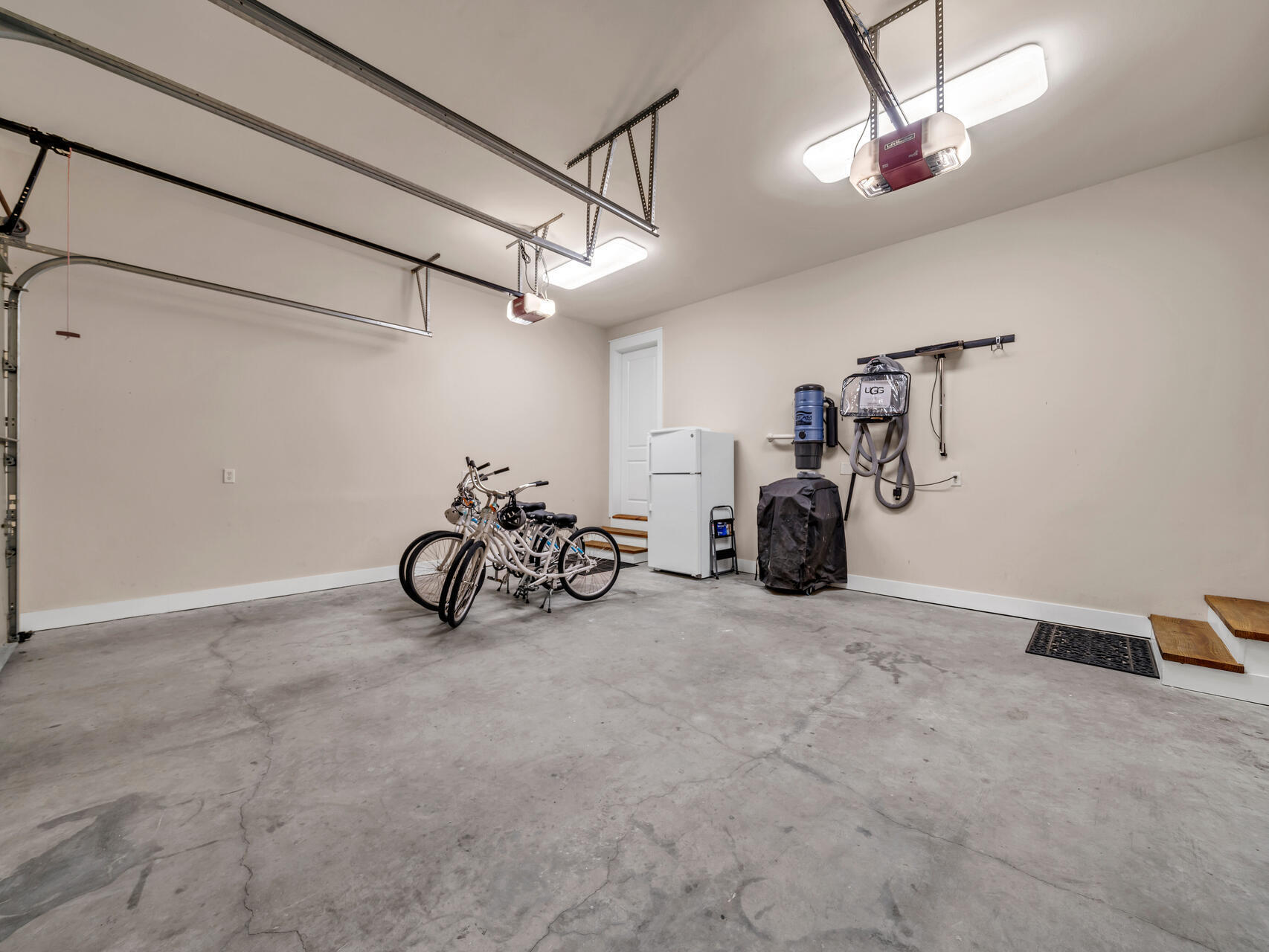 10140 East County Highway 30A, Unit 1 Inlet Beach, FL 32461 - Photo 46 of 54 a view of a room with gym equipment