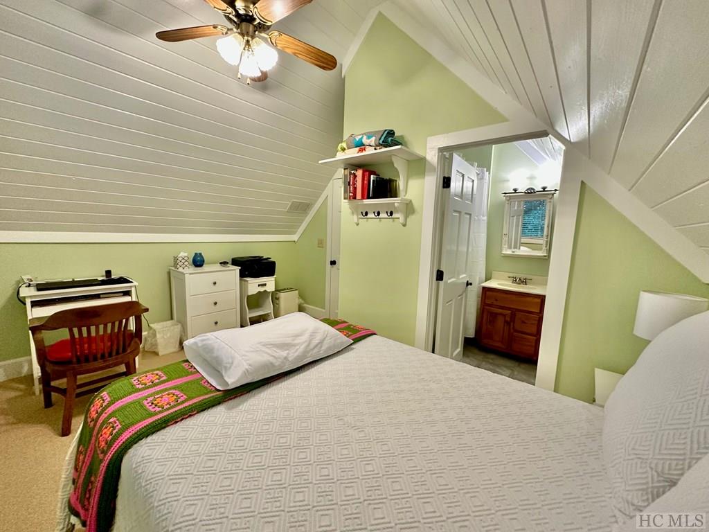 428 Deer Run Road Sapphire, NC 28774 - Photo 32 of 59 Gallery Image 32