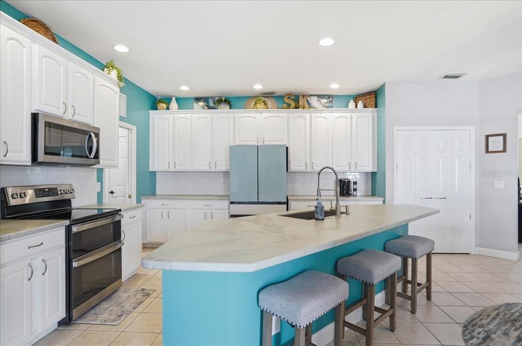 11547 Walden Loop Parrish, FL 34219 - Photo 16 of 68