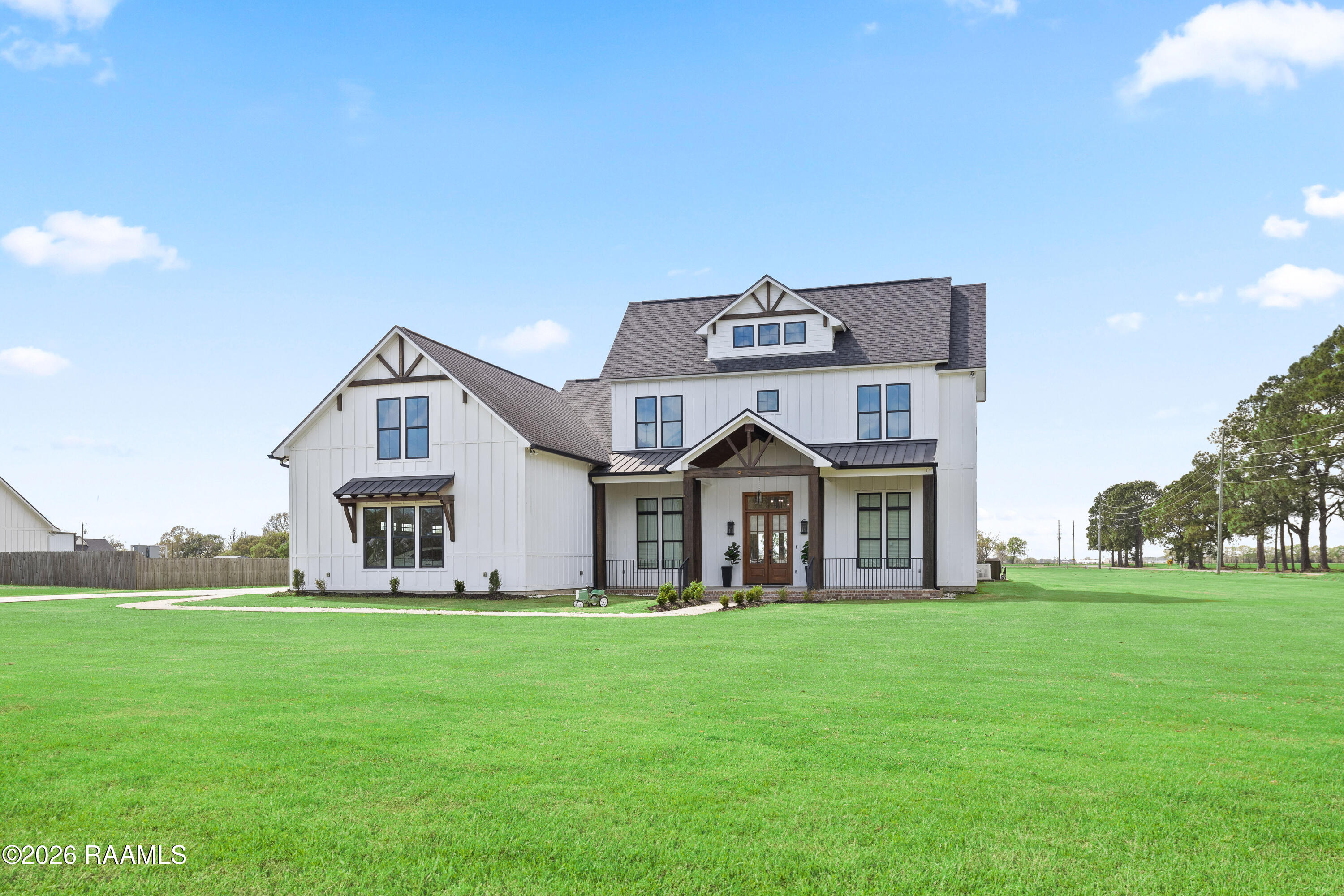 100 Viaulet Road Youngsville, LA 70592 - Photo 3 of 54 100