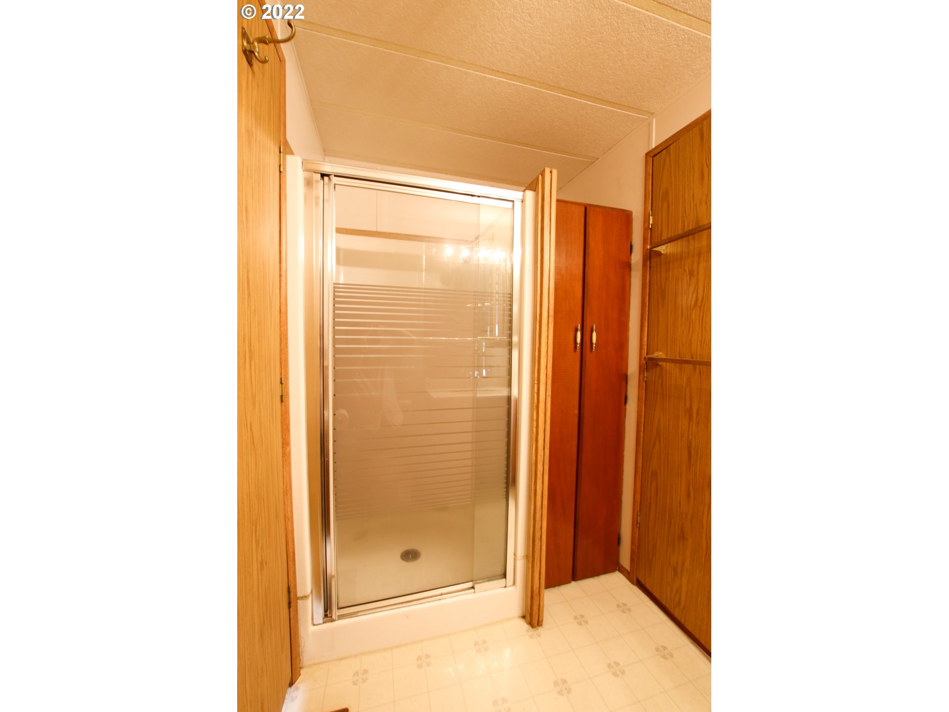 1601 Rhododendron Drive, Unit 653 Florence, OR 97439 - Photo 14 of 26 Bathroom