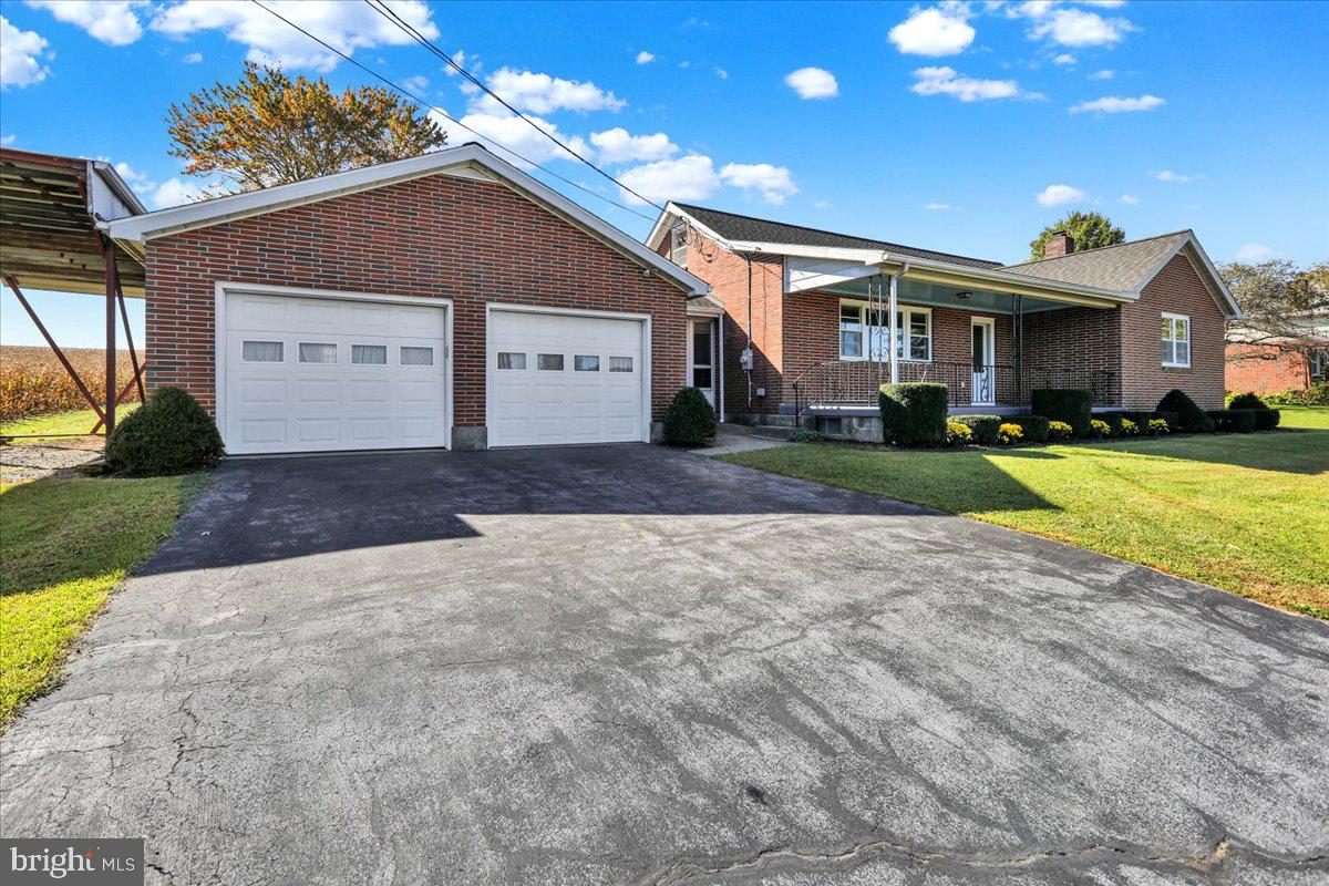 903 Schappell Road Hamburg, PA 19526 - Photo 2 of 43 Gallery Image 2