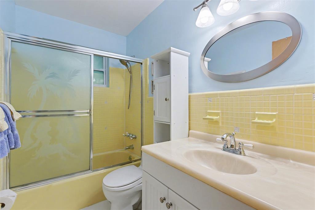 6430 Harding Street Hollywood, FL 33024 - Photo 17 of 24