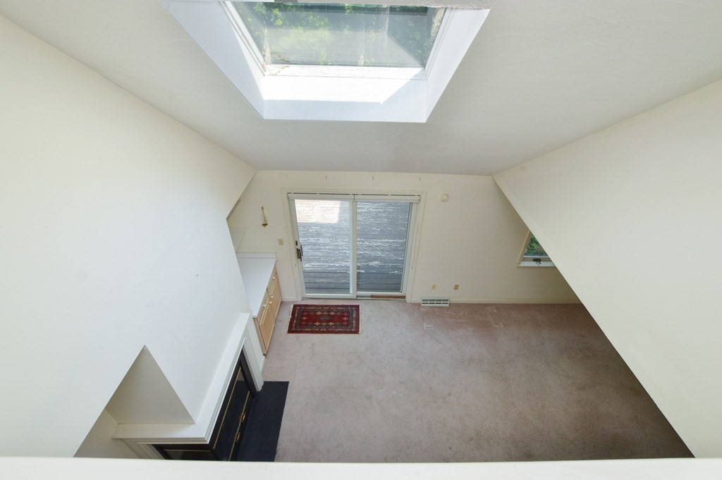 3 Kettle Lane, Unit 3 Mashpee, MA 02649 - Photo 25 of 30 a view of an empty room and window