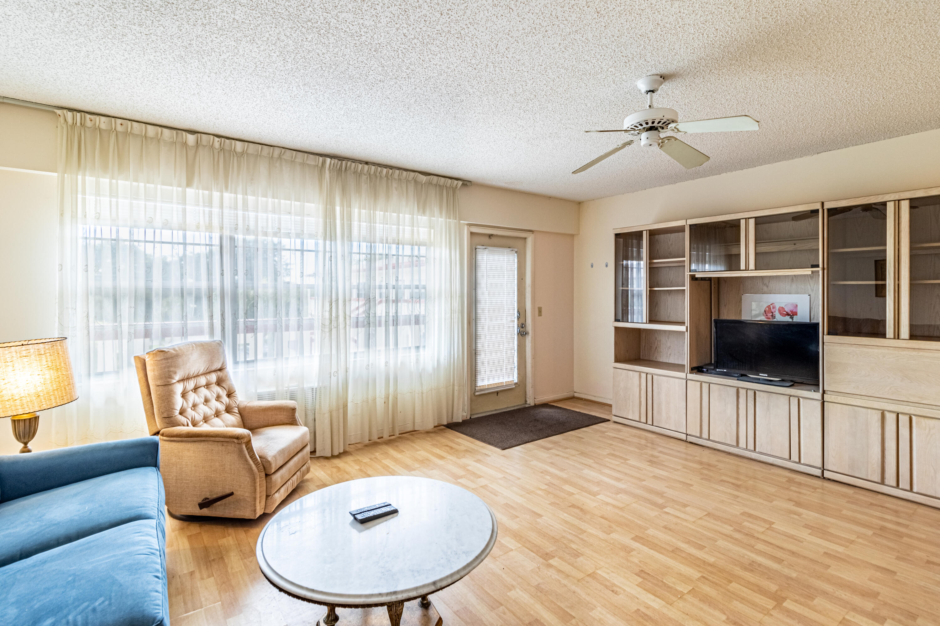 286 Brighton G Boca Raton, FL 33434 - Photo 3 of 17 Living Area