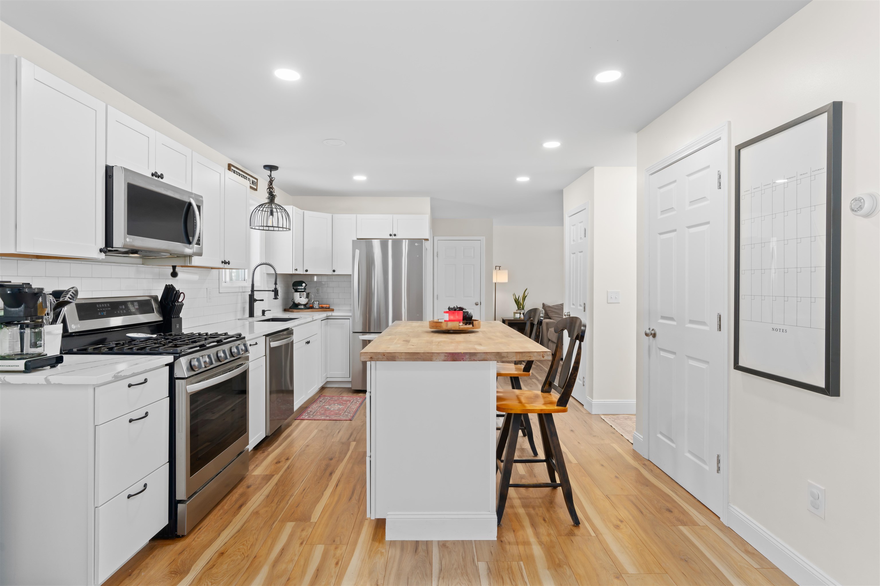 36 Hammond Road Deerfield, NH 03037 - Photo 5 of 52