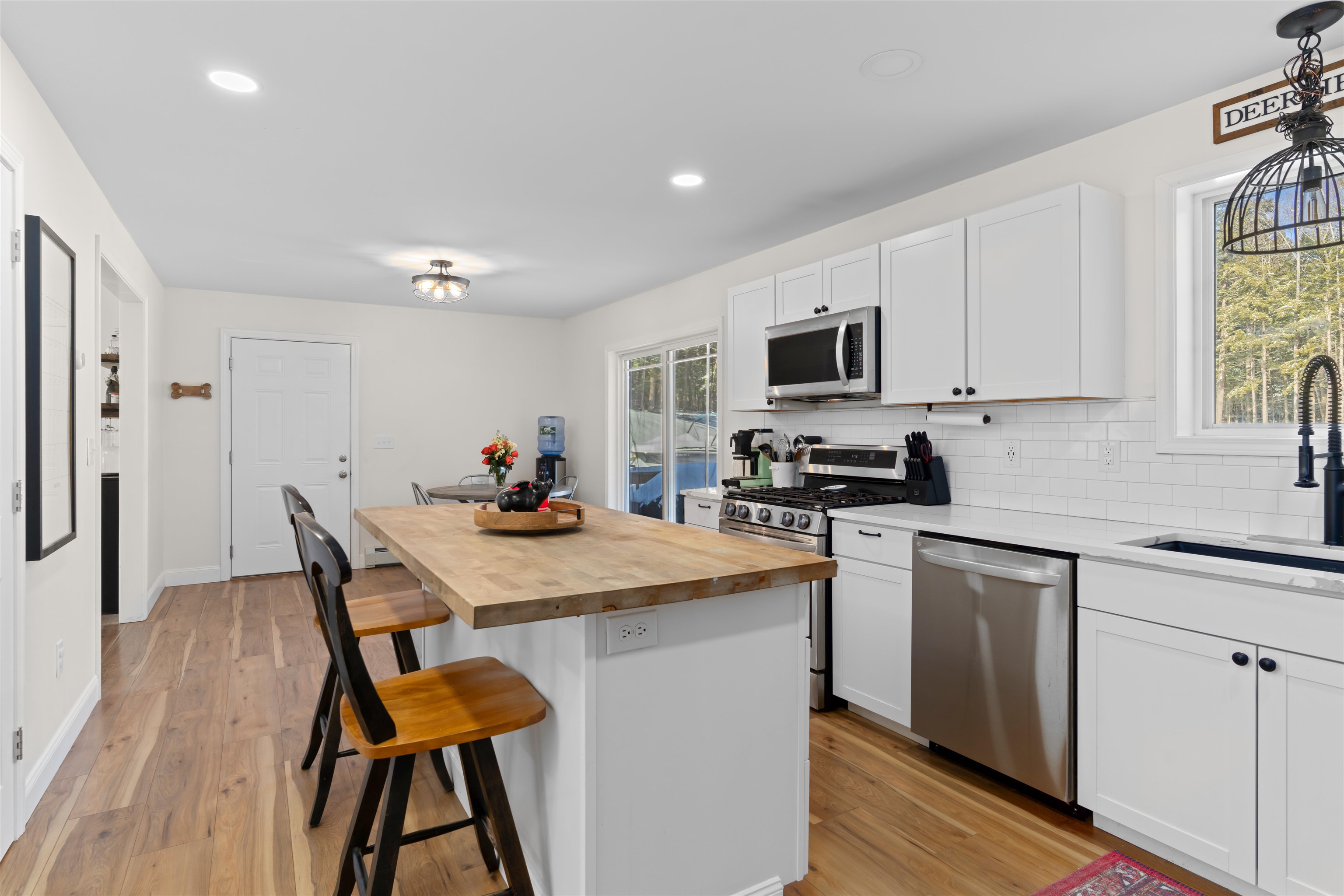 36 Hammond Road Deerfield, NH 03037 - Photo 6 of 52