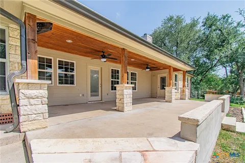 $839,900 | 409 Northcliffe Drive, Belton, TX 76513