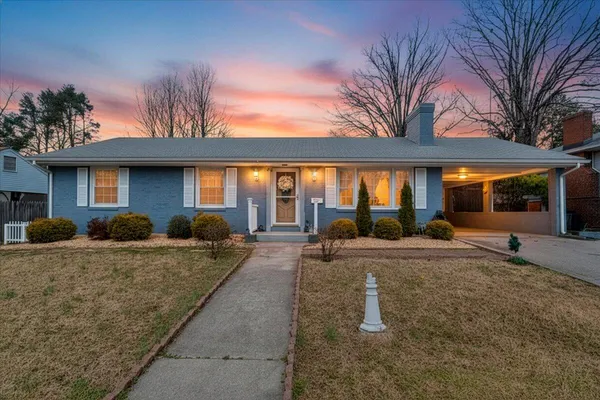 $349,900 | 3325 Fleetwood Avenue Southwest, Roanoke, VA 24018