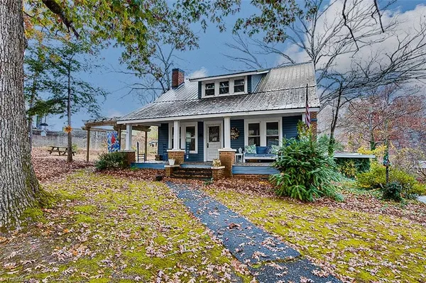 $229,900 | 131 North Middleton Street, Robbins, NC 27325