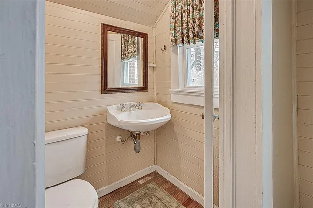 $250,000 | 131 North Middleton Street, Robbins, NC 27325