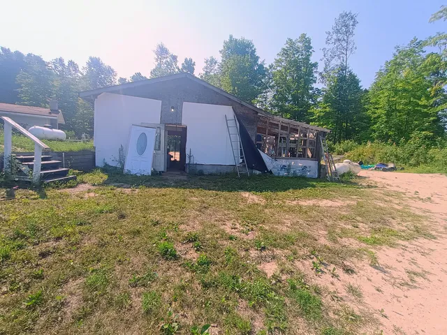 $165,000 | 6263 East Van Buren Road, Walkerville, MI 49459