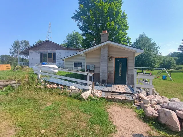 $165,000 | 6263 East Van Buren Road, Walkerville, MI 49459