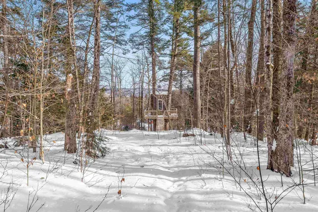 $379,000 | 101 Catherine Road, Jamaica, VT 05343