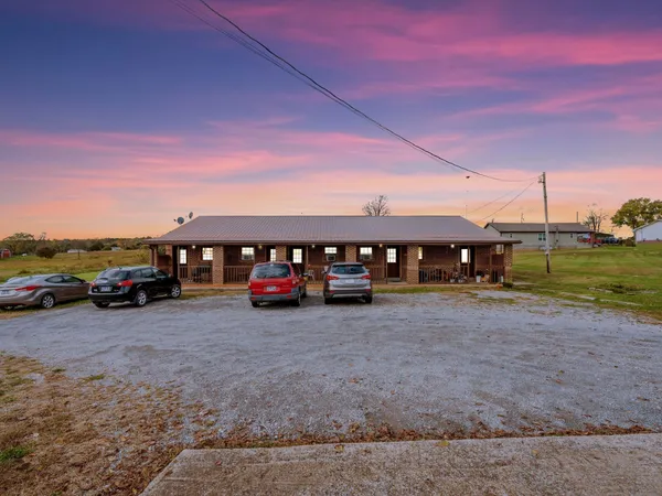$834,308 | 4921 State Highway 48, Nunnelly, TN 37137