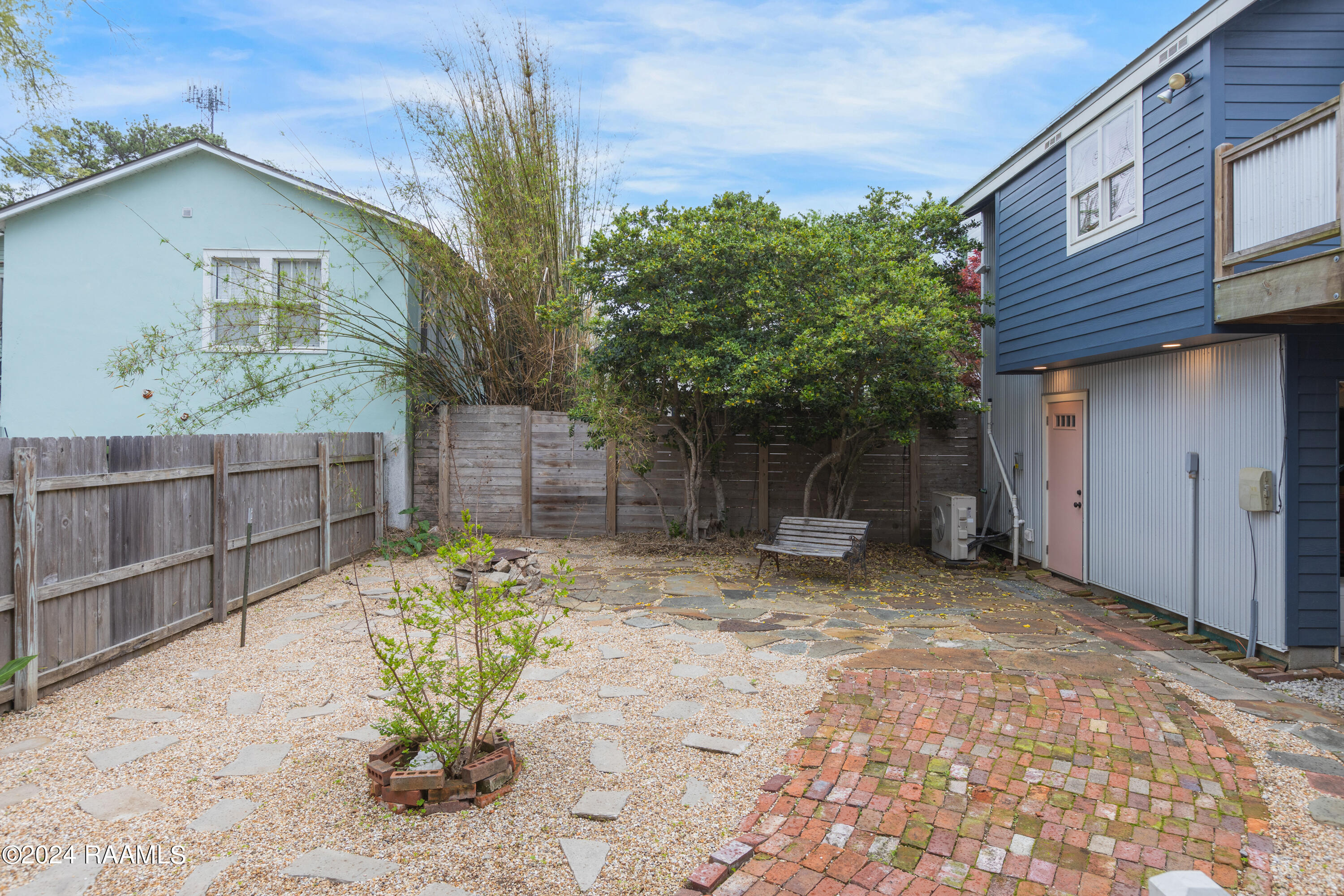 121 Jackson Street Lafayette, LA 70501 - Photo 14 of 25 121 Jackson St Lafayette -16