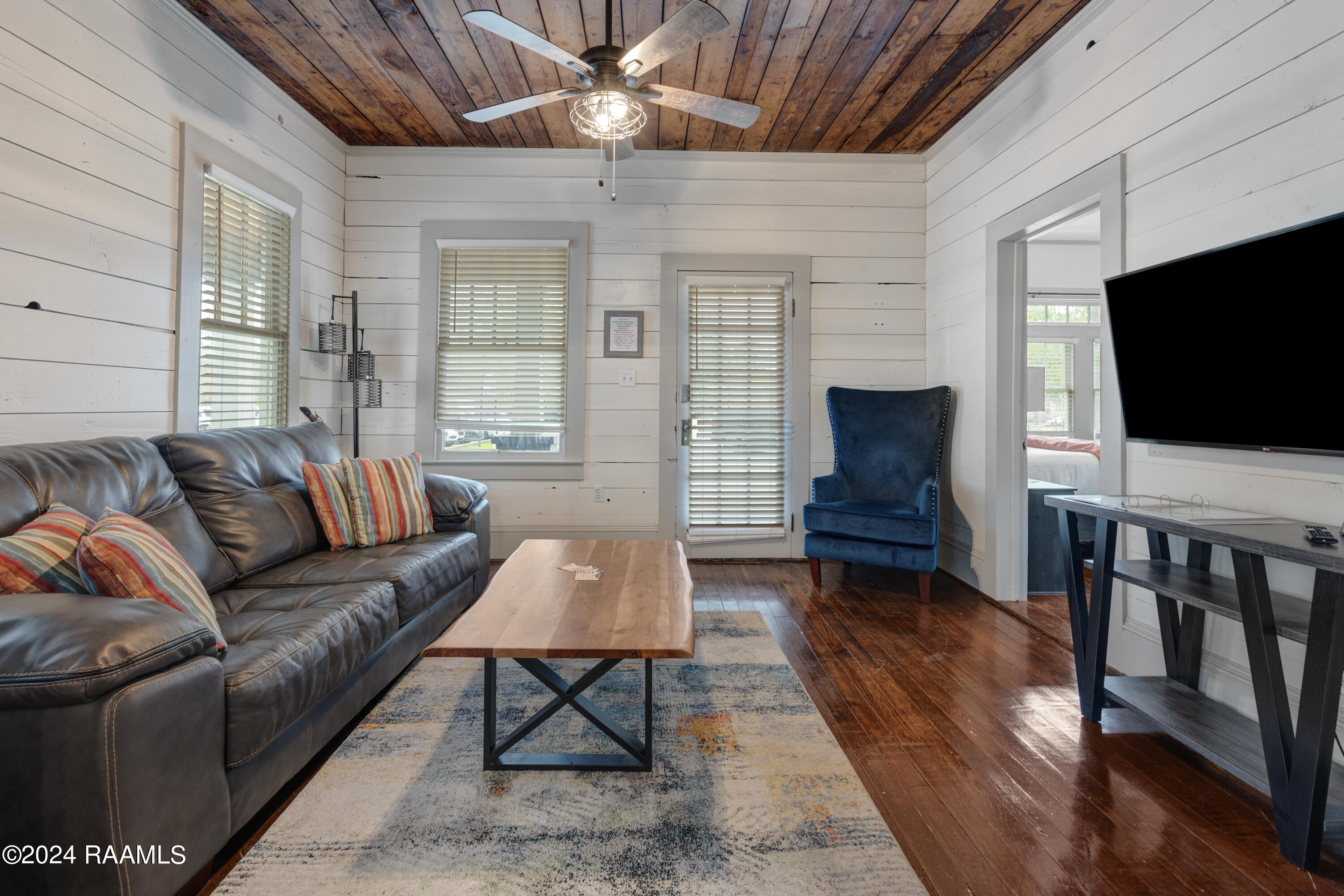 121 Jackson Street Lafayette, LA 70501 - Photo 4 of 25 121 Jackson St Lafayette -5