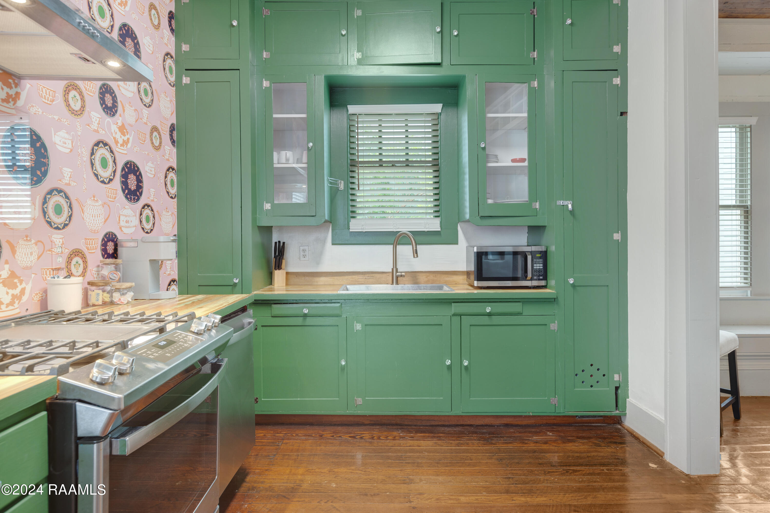 121 Jackson Street Lafayette, LA 70501 - Photo 7 of 25 121 Jackson St Lafayette -9