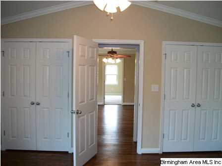 575 Markeeta Road Leeds, AL 35094 - Photo 11 of 32