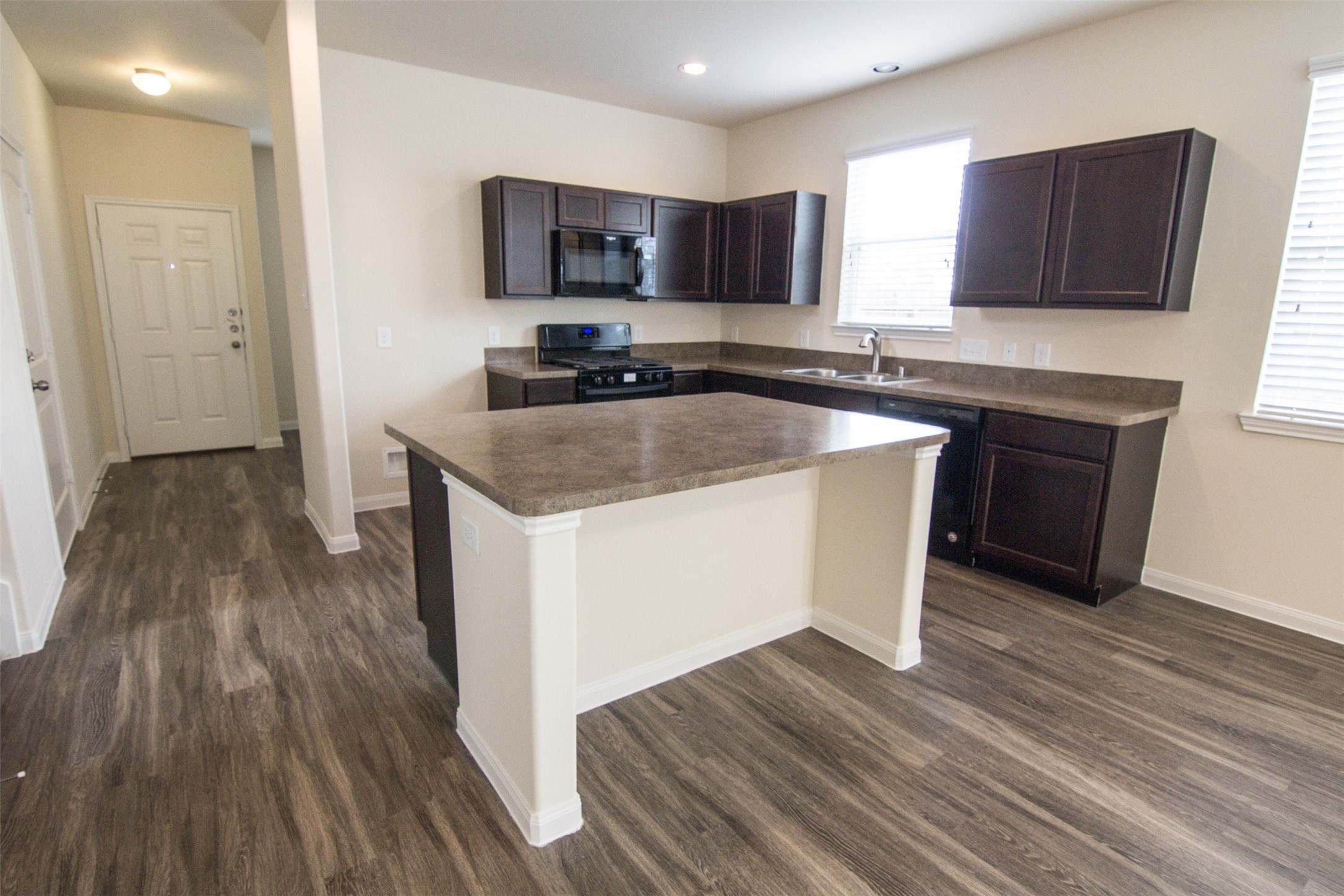 29614 Clover Shore Drive Spring, TX 77386 - Photo 4 of 15 Photos may be representative of the floor plan and not the exact home. Finishes, layout, and features of the actual property for lease may vary.