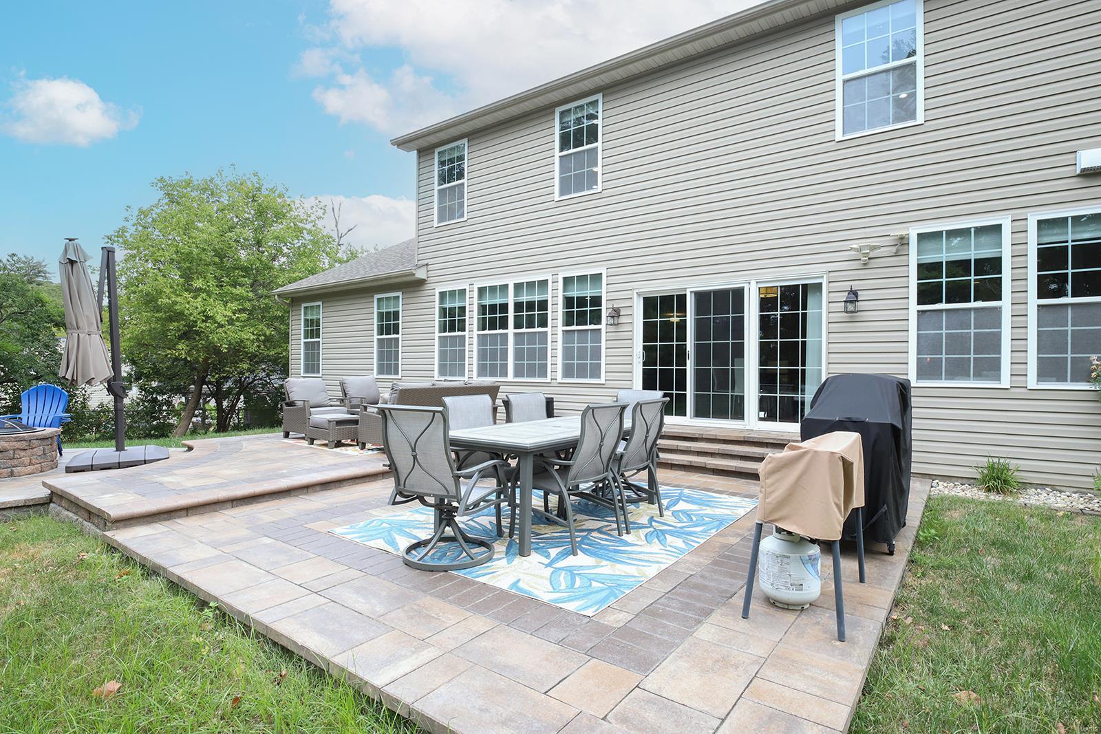 220 Barker Lane Ballwin, MO 63021 - Photo 31 of 37