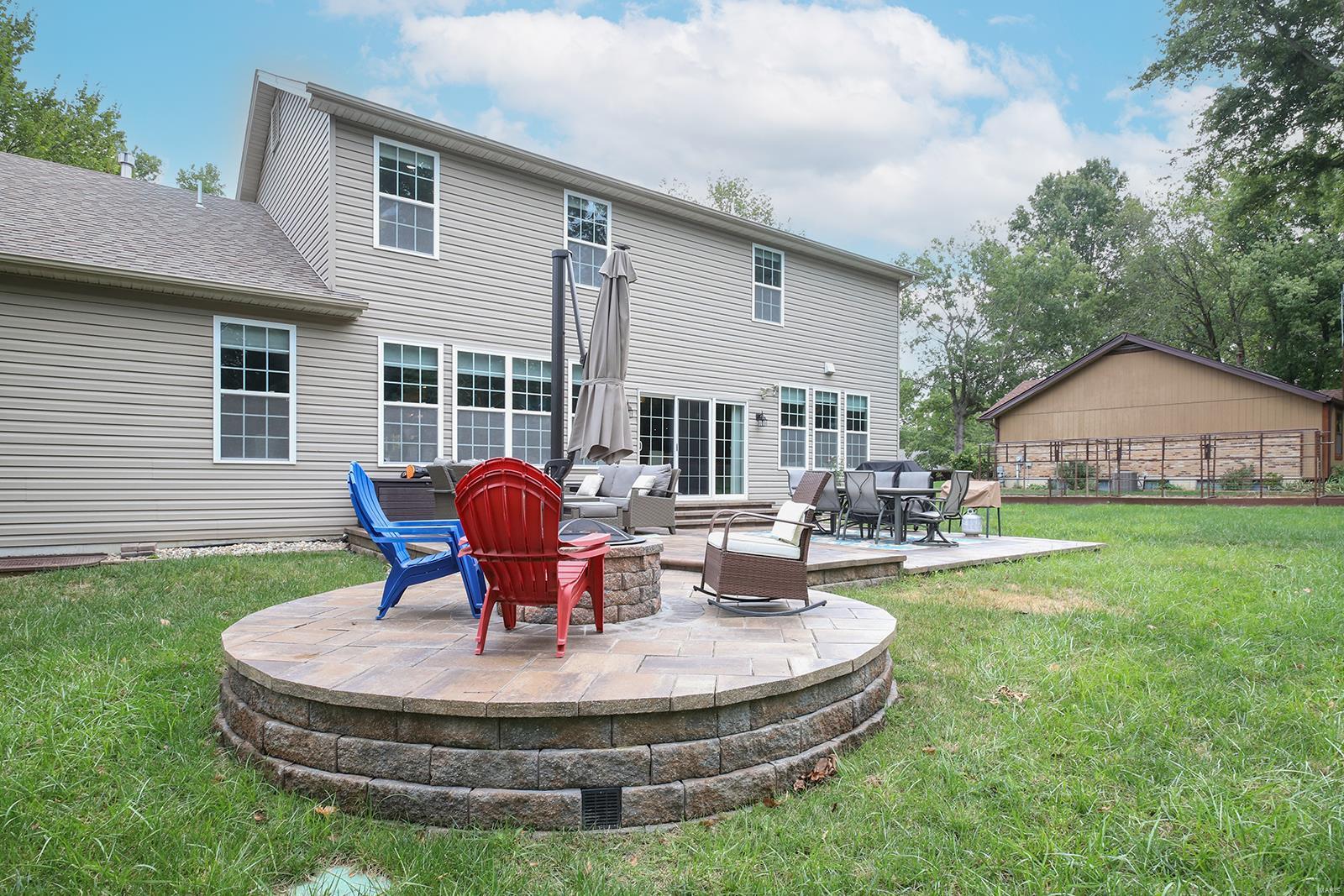 220 Barker Lane Ballwin, MO 63021 - Photo 32 of 37