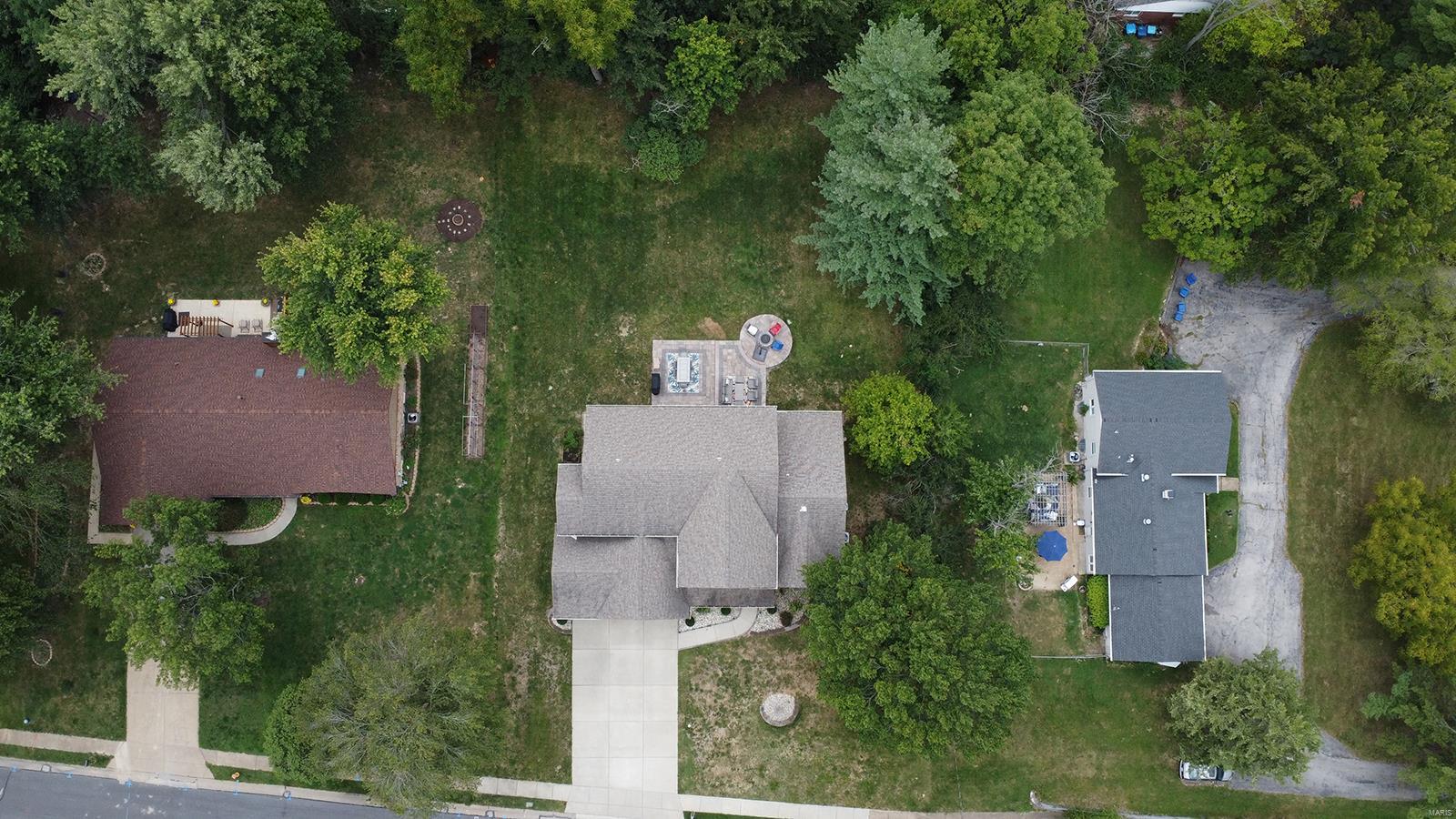 220 Barker Lane Ballwin, MO 63021 - Photo 36 of 37