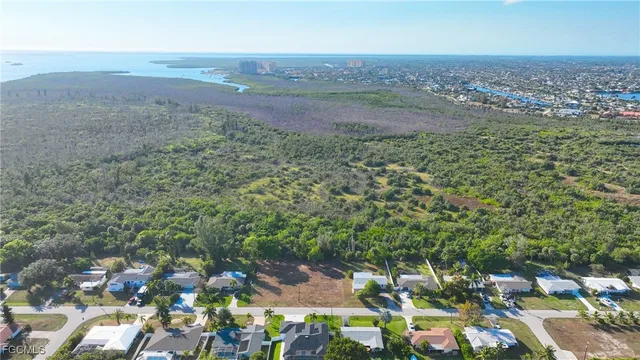a view of a lush green field