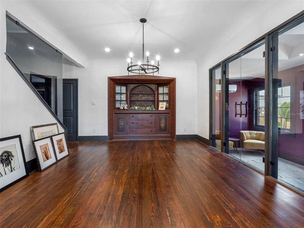 1570 48th Avenue North St. Petersburg, FL 33703 - Photo 12 of 75