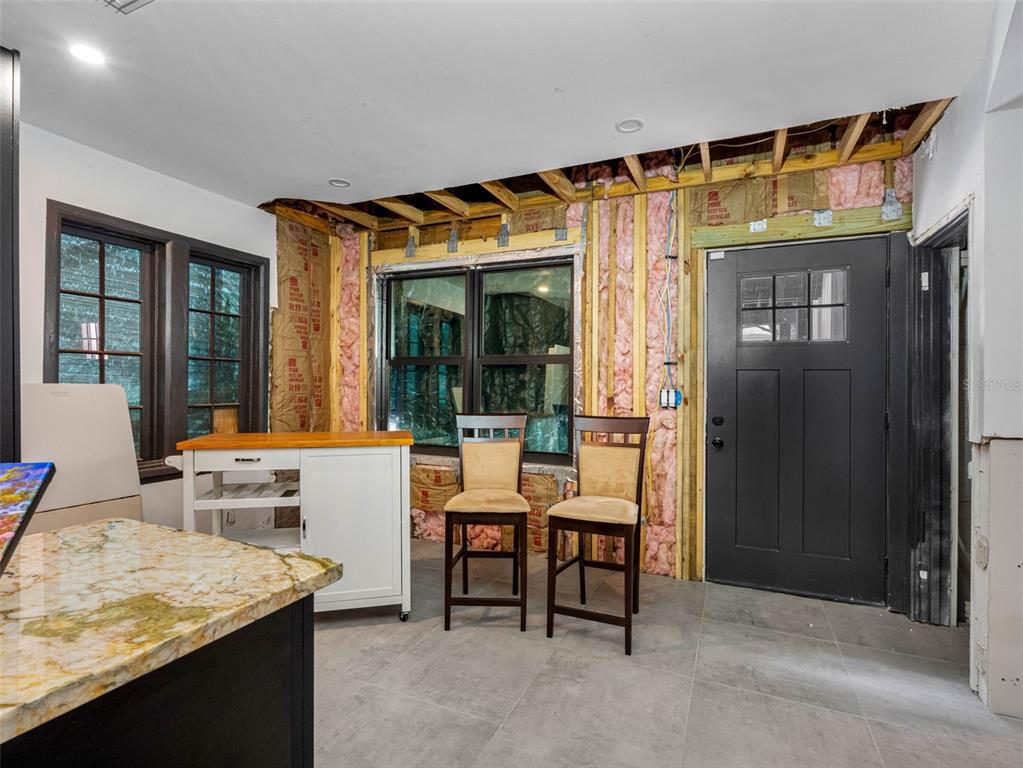 1570 48th Avenue North St. Petersburg, FL 33703 - Photo 27 of 75