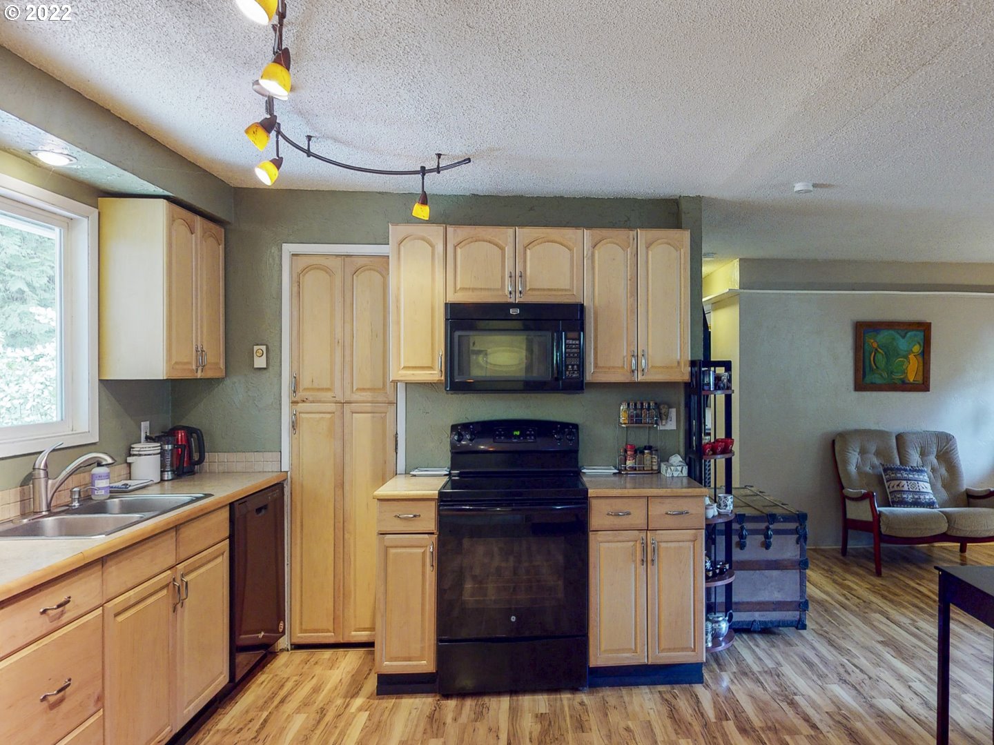 2830 Munsel Lake Road Florence, OR 97439 - Photo 10 of 22 Gallery Image 10