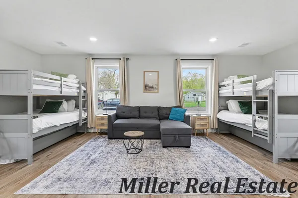 $699,900 | 2751 Russell Drive, Wayland, MI 49348