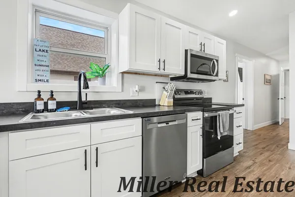 $699,900 | 2751 Russell Drive, Wayland, MI 49348