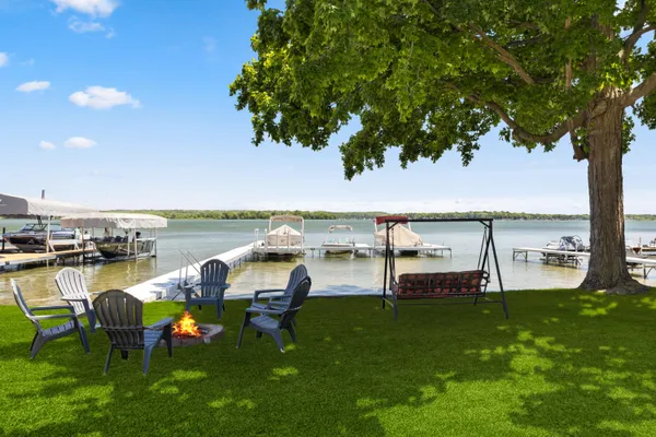 $699,900 | 2751 Russell Drive, Wayland, MI 49348