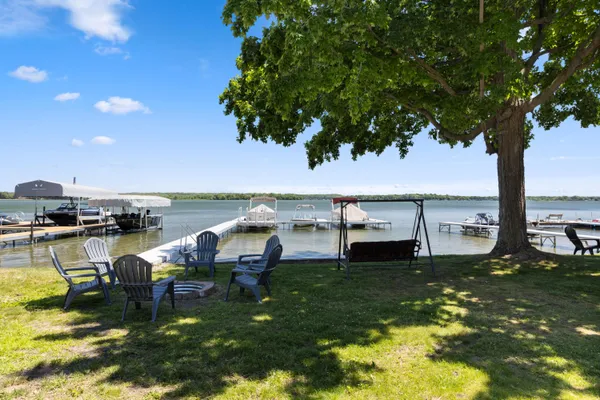 $699,900 | 2751 Russell Drive, Wayland, MI 49348
