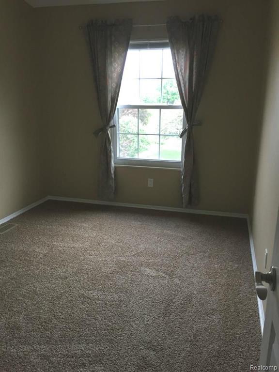 22162 Edgewater Novi, MI 48375 - Photo 11 of 21