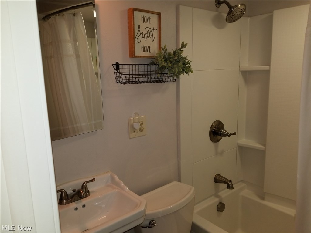 36390 Aurensen Road North Ridgeville, OH 44039 - Photo 5 of 20 Gallery Image 5