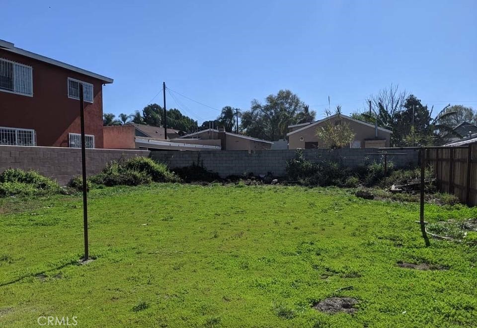 332 West Laurel Street Compton, CA 90220 - Photo 3 of 3 a view of a back yard