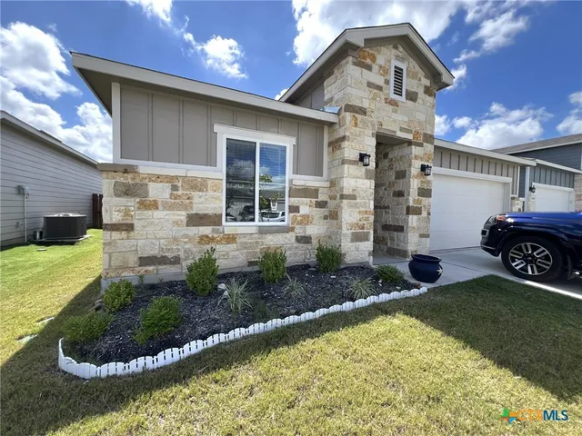 $1,750 | 3512 Donald Drive, Seguin, TX 78155