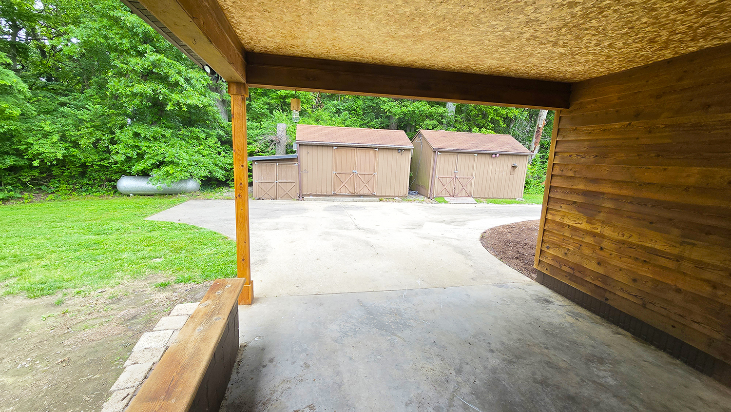 787 Walnut Hill Road Centralia, IL 62801 - Photo 7 of 42 a view of outdoor space and yard