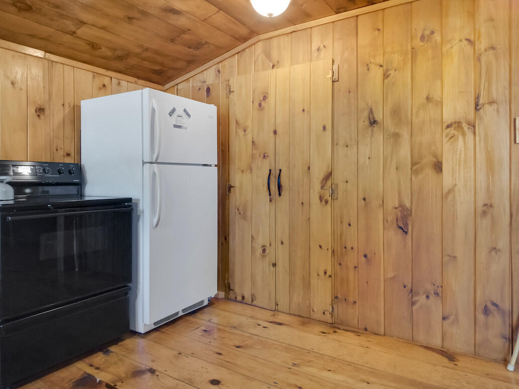 5 Lyons Lane, Unit SS Rangeley, ME 04970 - Photo 22 of 50 Kitchen