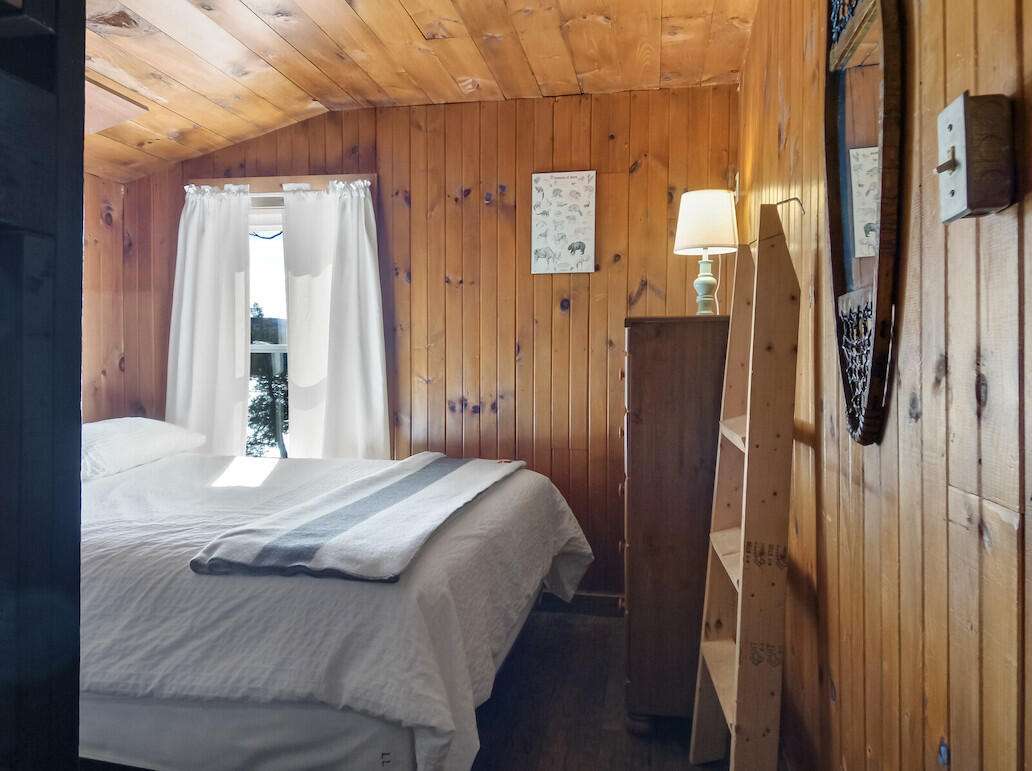 5 Lyons Lane, Unit SS Rangeley, ME 04970 - Photo 25 of 50 Bedroom 1