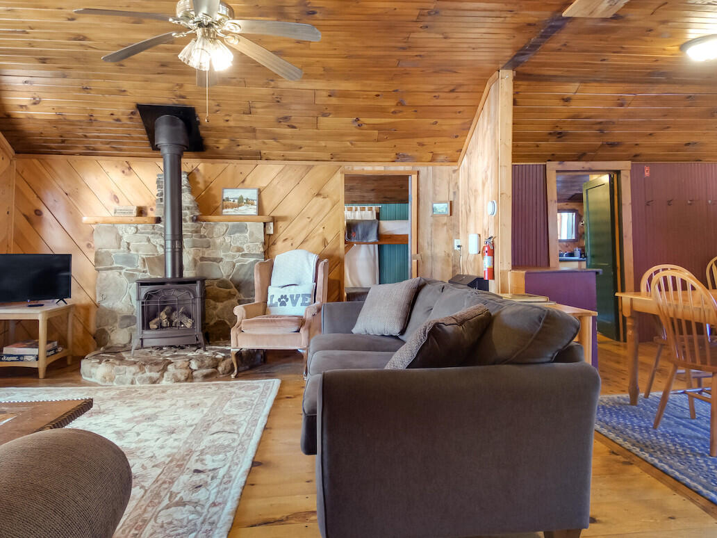 5 Lyons Lane, Unit SS Rangeley, ME 04970 - Photo 8 of 50 Living Area