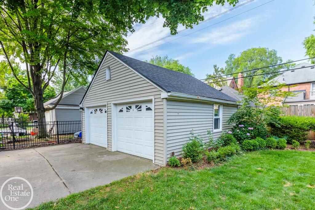 269 McMillan Road Grosse Pointe, MI 48236 - Photo 41 of 42